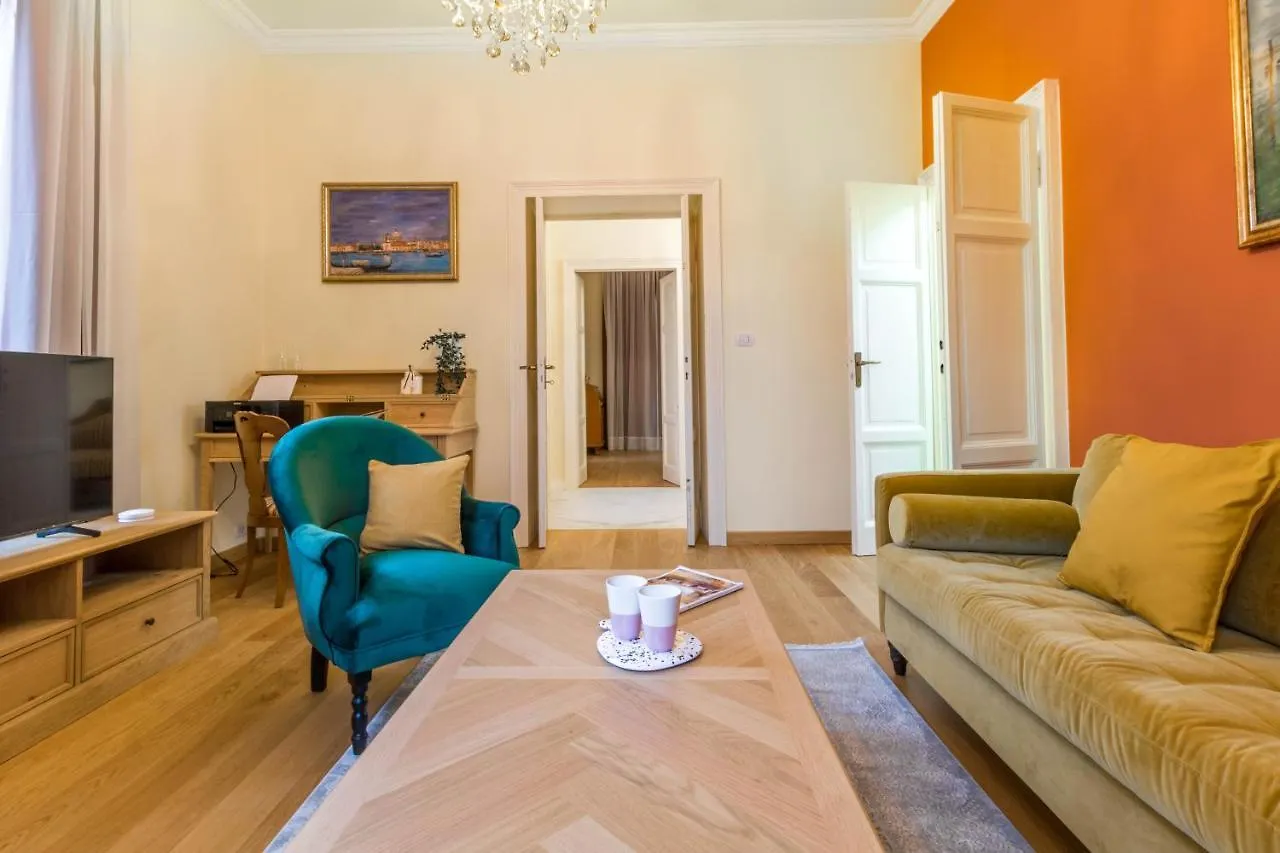 Joivy Exclusive Apartments In Cernobbio Close To Lake Como
