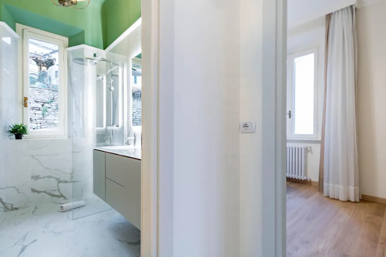 Joivy Exclusive Apartments In Cernobbio Close To Lake Como 0*,  Italia